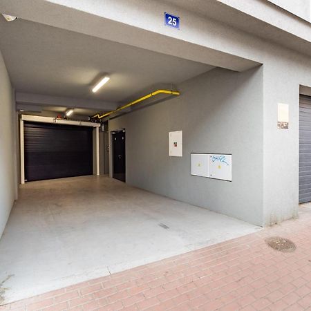 Brand New Studio Apartment #31 In Brand New Building With Free Parking In The Center Praga Exterior foto